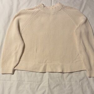 Old Navy Cream Women's Crew Neck Sweater